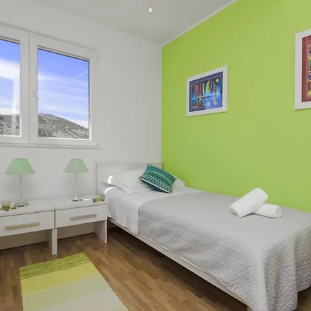 Kamelicina Holiday home Vinisce